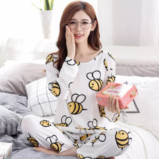 White Full Sleeves Bee Printed Nightwear